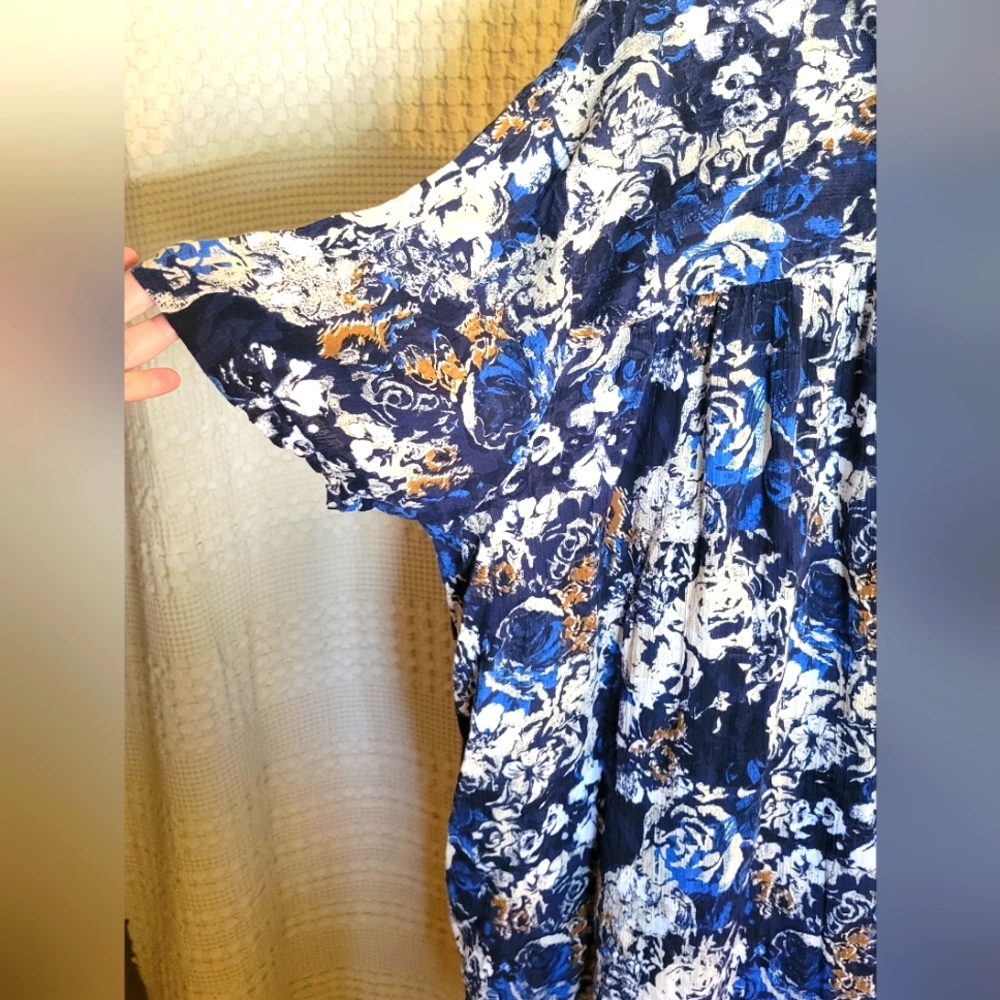 Vintage Anthony Richards Blue Floral MooMoo Size 4X (Fits Like 1X) - Picture 7 of 8